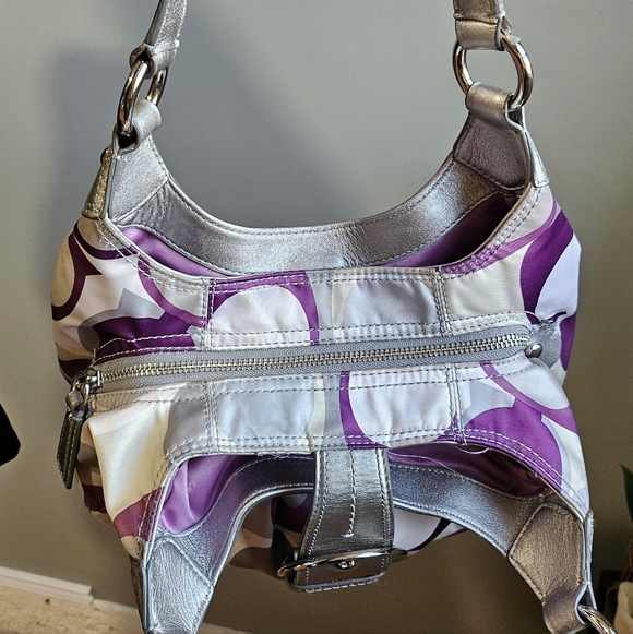 Coach Soho Bag - Picture 6 of 11